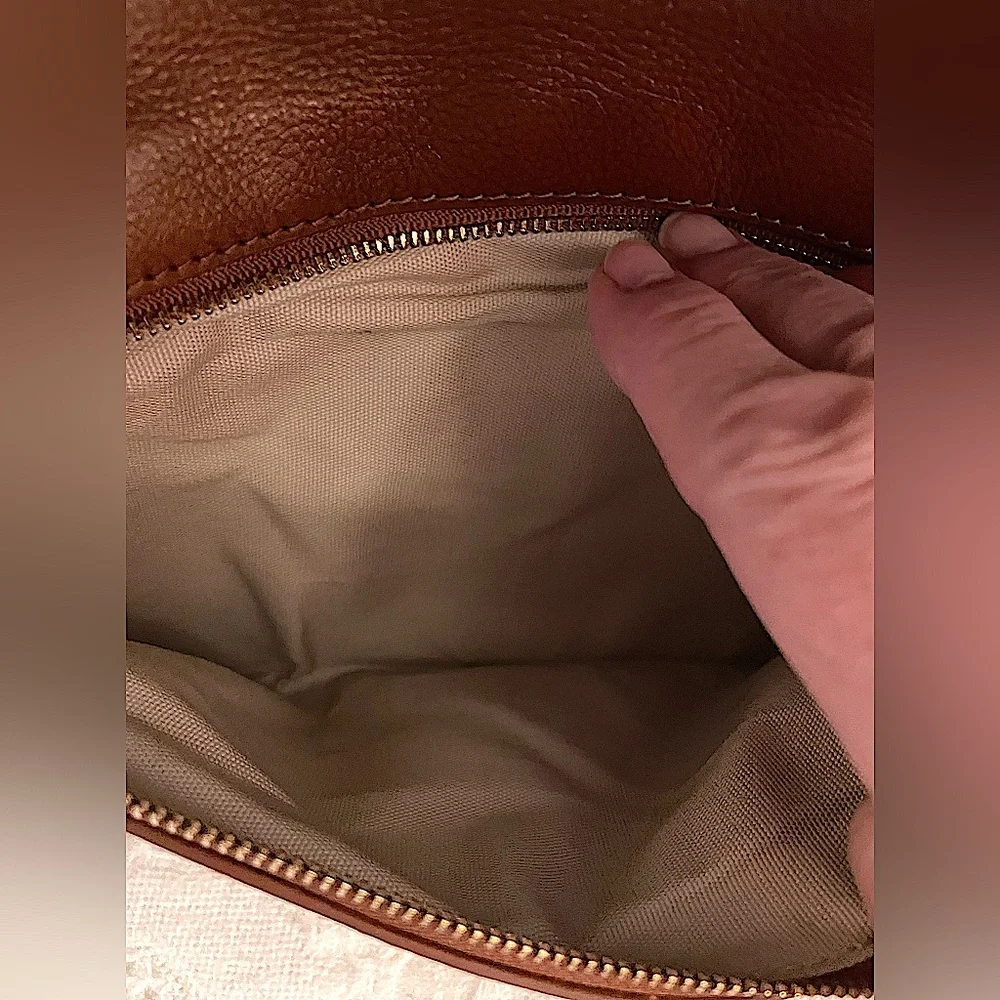 Tory Burch Suki Reva Clutch in Toffee Brown Leather, Excellent, Almost New! - Picture 9 of 11